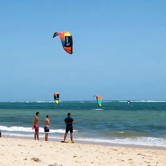 Experimente o Kitesurf e Windsurf em João Pessoa - PB