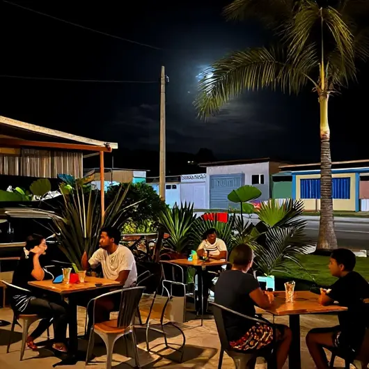 Os Melhores Bares em Cabo Branco para Aproveitar a Noite em João Pessoa
