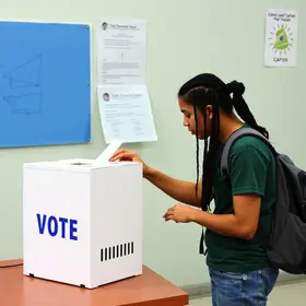 Ação promove simulação de votação em unidades socioeducativas de João Pessoa (PB) simulação de votação